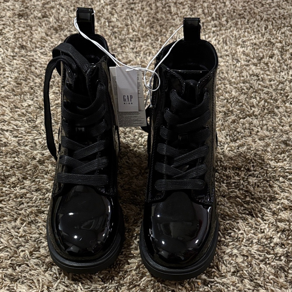GAP Shiny Black Lace-Up Boots